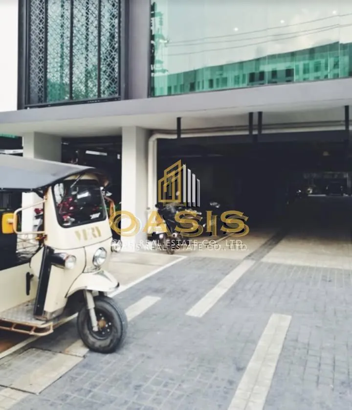 Very II Sukhumvit 72 Condominium for Sale
