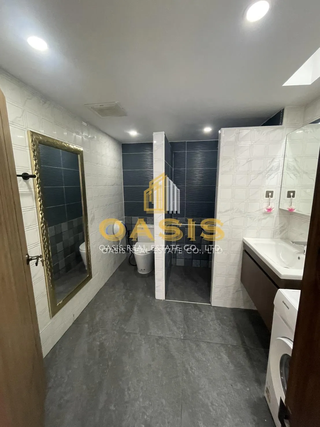 Renovated Condo in Nova Atrium for SALE