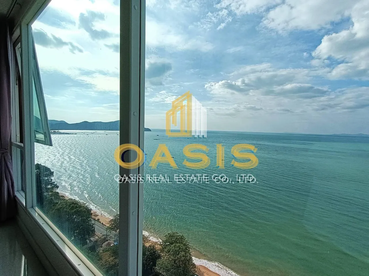 2 Bedroom Luxury Beachfront Condo for Rent Del Mare Bang Saray