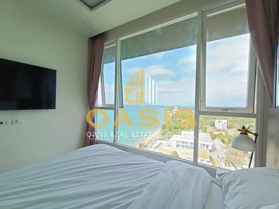 2 Bedroom Luxury Beachfront Condo for Rent Del Mare Bang Saray