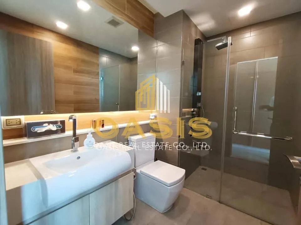 2 Bedroom Luxury Beachfront Condo for Rent Del Mare Bang Saray