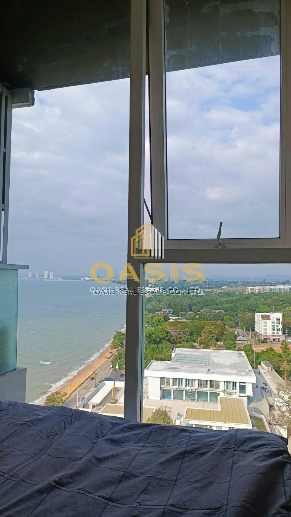 2 Bedroom Luxury Beachfront Condo for Rent Del Mare Bang Saray