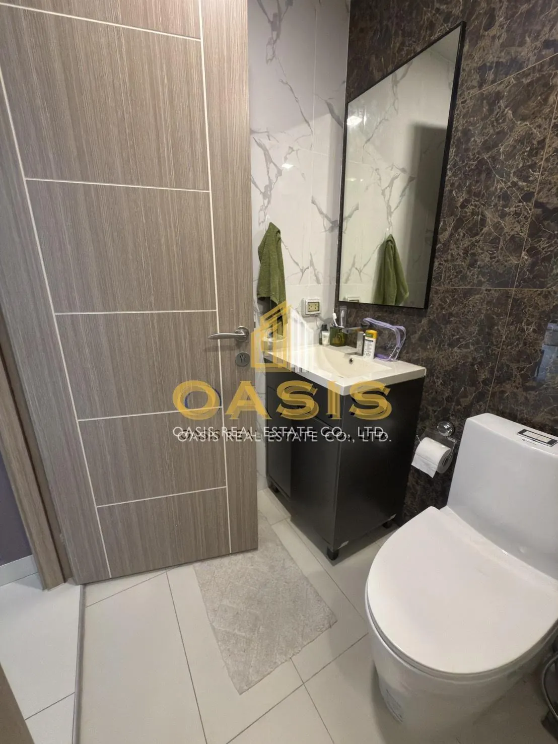 Arcadia Beach Continental 2 Bedroom Condo for Sale