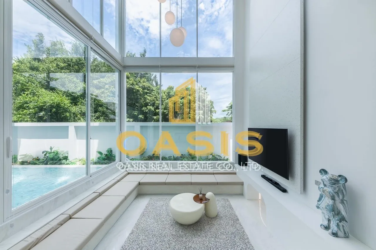 Luxury Mediterranean Pool Villa The Pool Space Villa For SALE