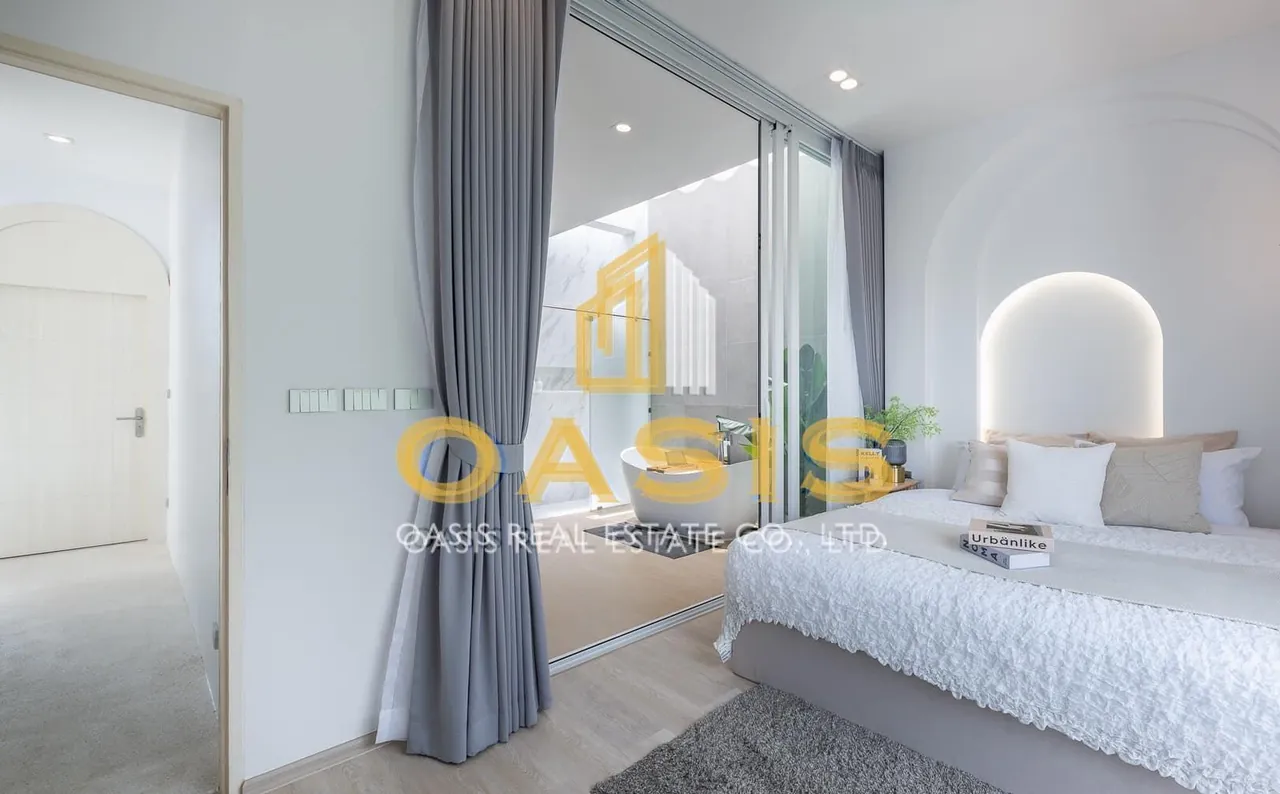 Luxury Mediterranean Pool Villa The Pool Space Villa For SALE