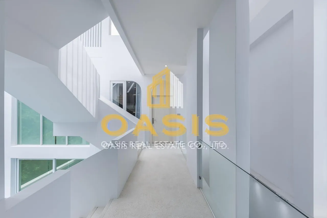 Luxury Mediterranean Pool Villa The Pool Space Villa For SALE