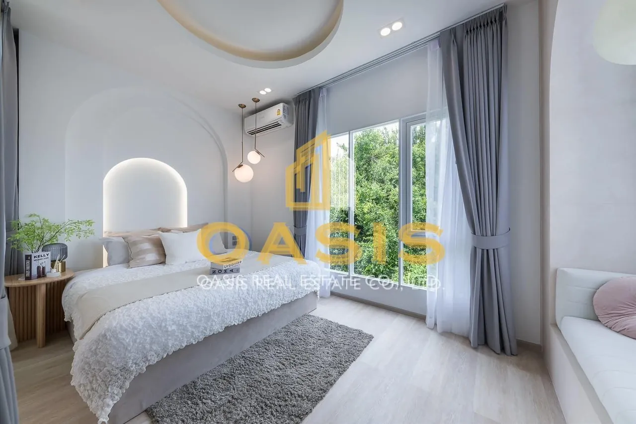 Luxury Mediterranean Pool Villa The Pool Space Villa For SALE