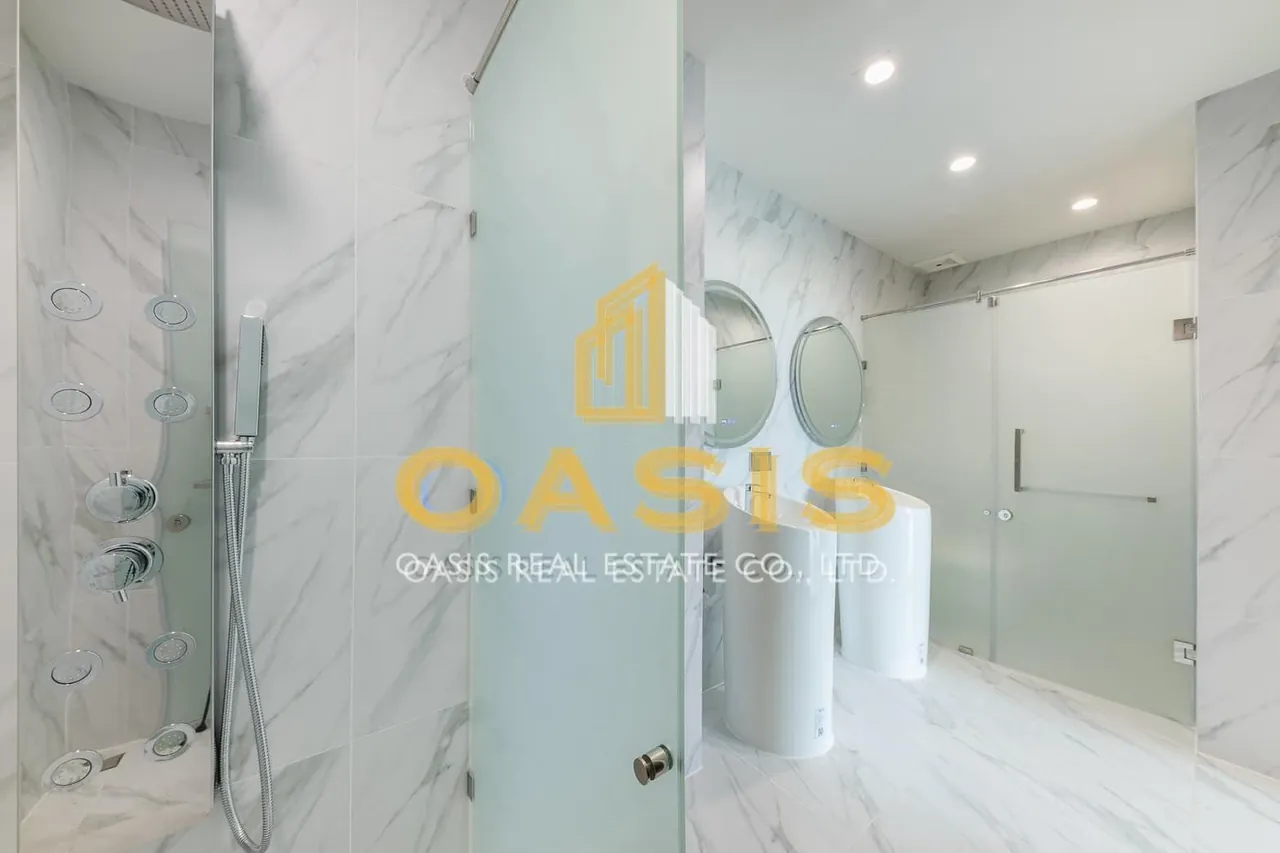 Luxury Mediterranean Pool Villa The Pool Space Villa For SALE