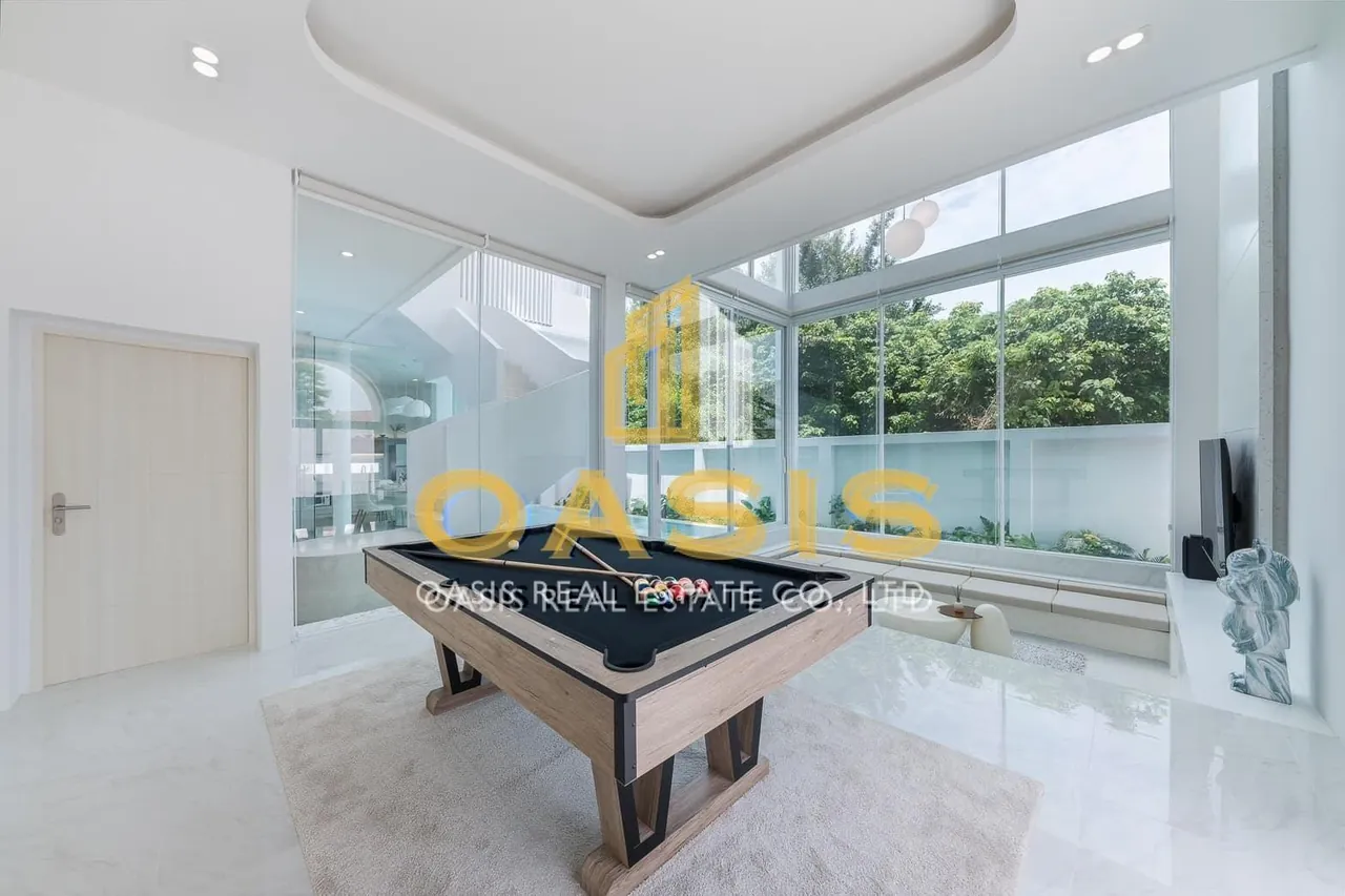 Luxury Mediterranean Pool Villa The Pool Space Villa For SALE