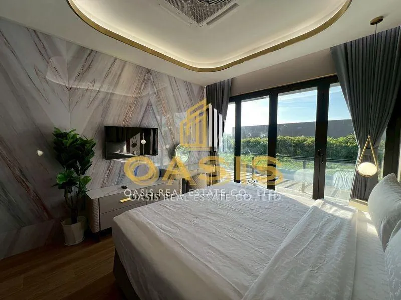 Luxury VIP Pool Villa for SALE