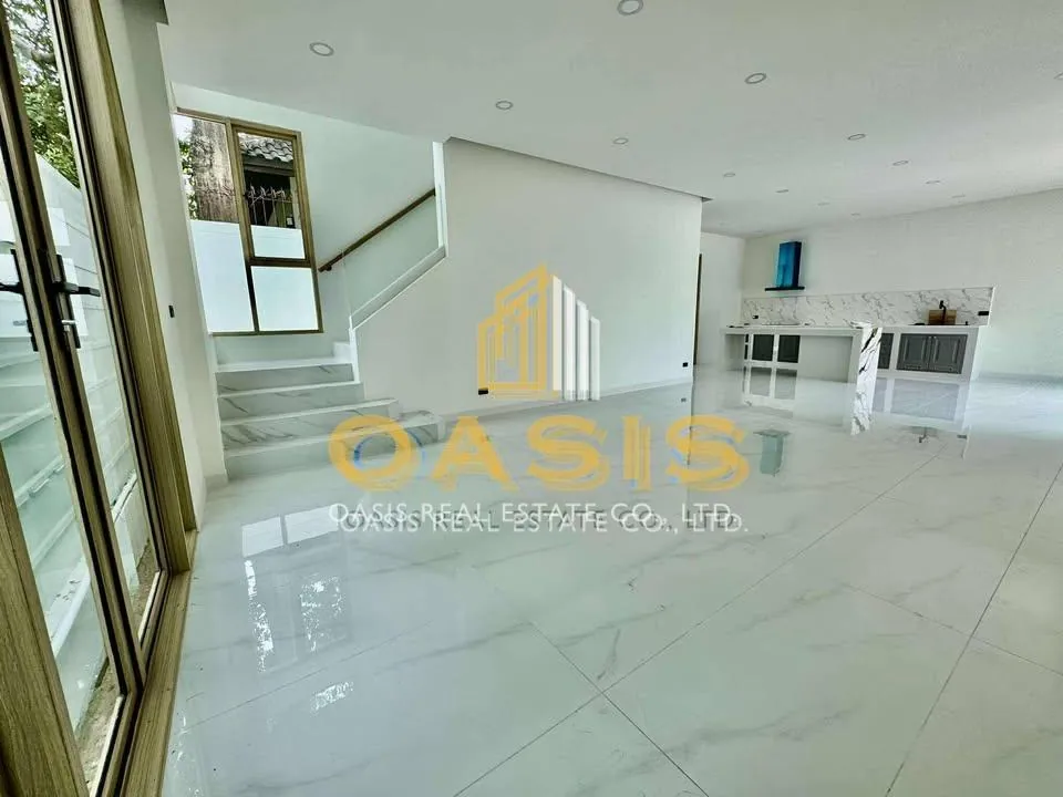 Stunning Modern Mediterranean Style Pool Villa for Sale