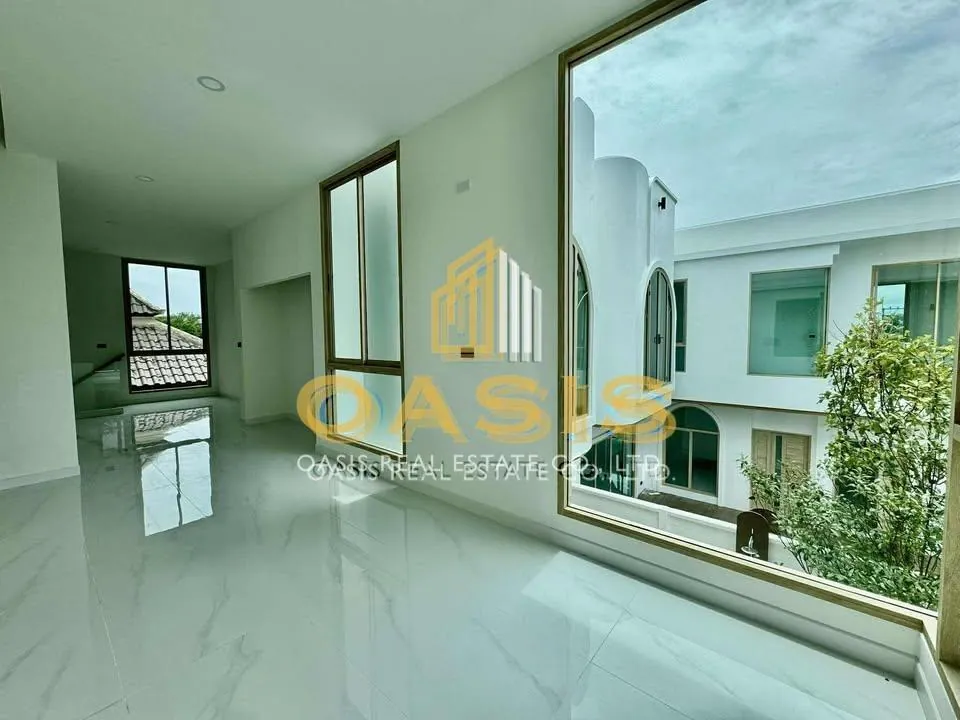 Stunning Modern Mediterranean Style Pool Villa for Sale