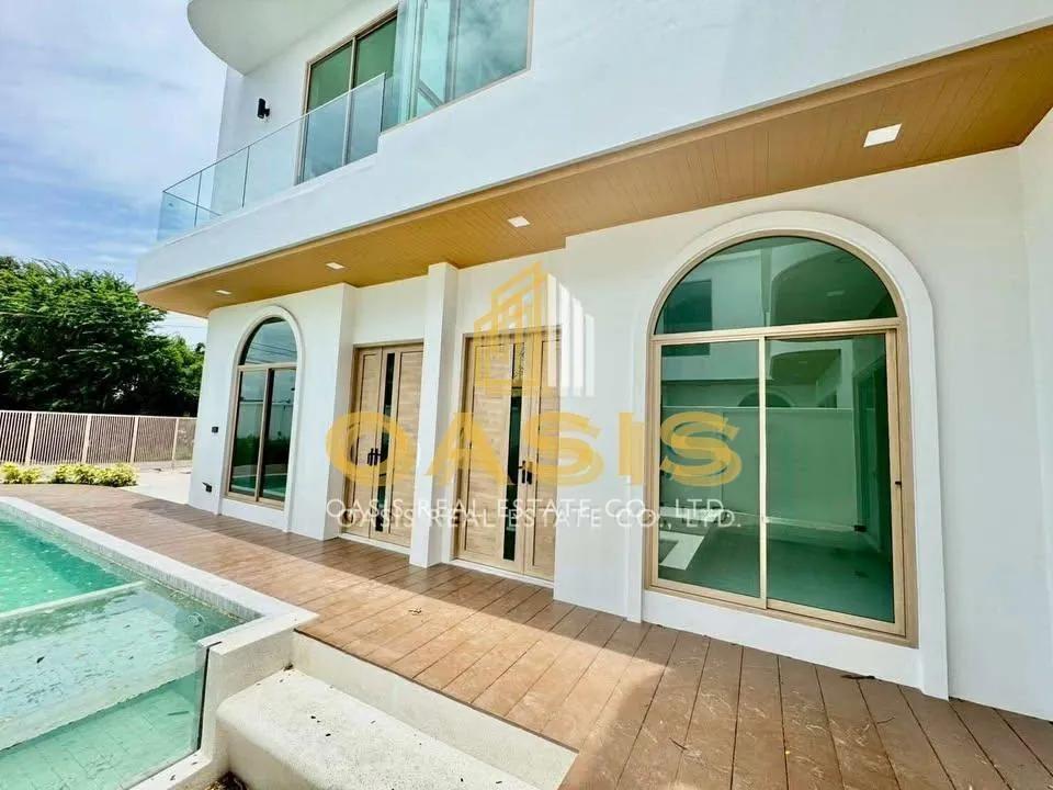 Stunning Modern Mediterranean Style Pool Villa for Sale