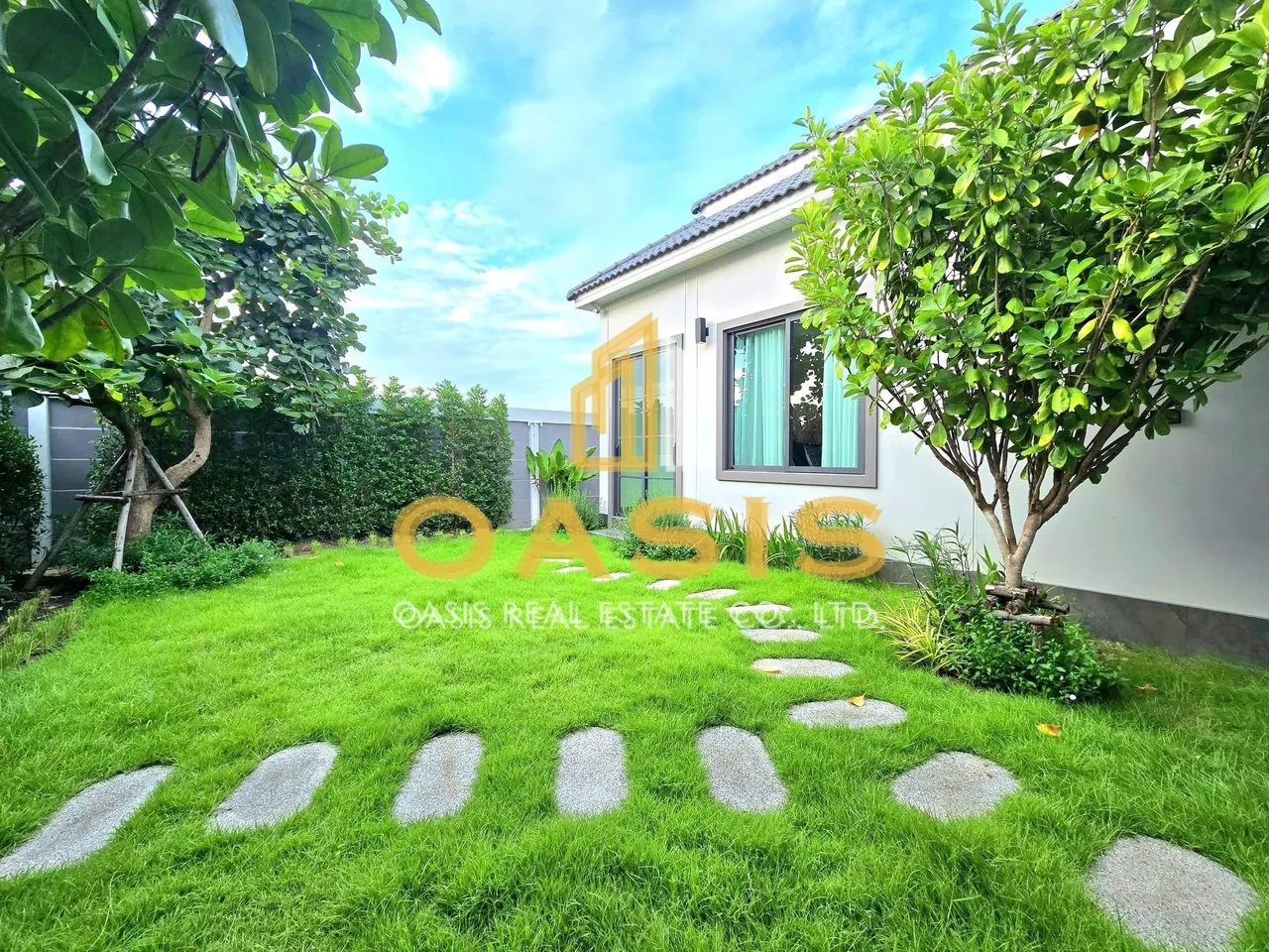 Brand-new luxury pool villa for SALE