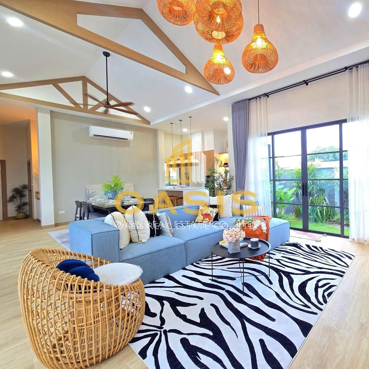 Brand-new luxury pool villa for SALE