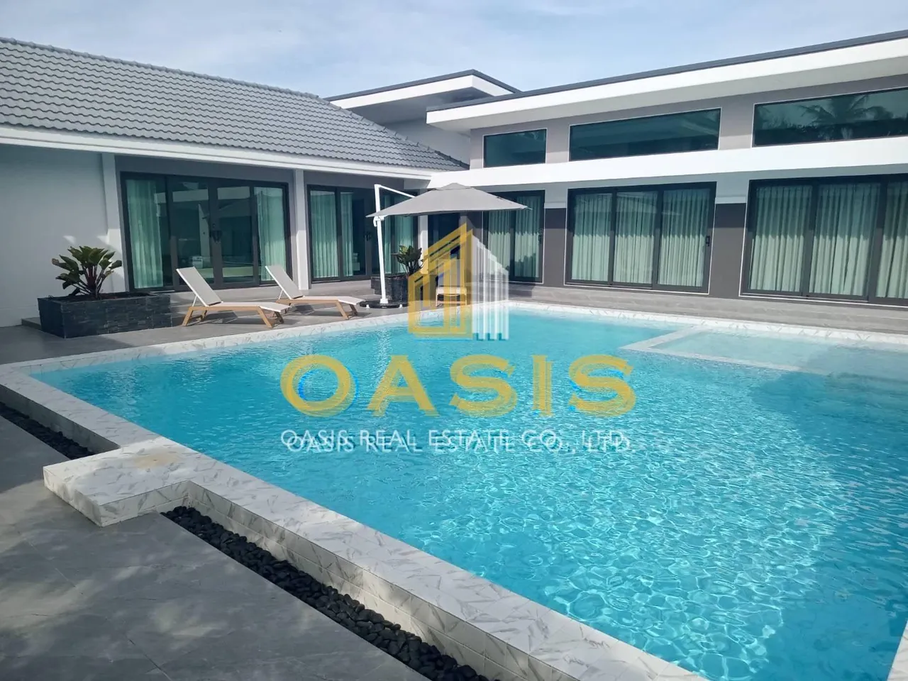 Versatile Estate Near Lake Mabprachan for SALE