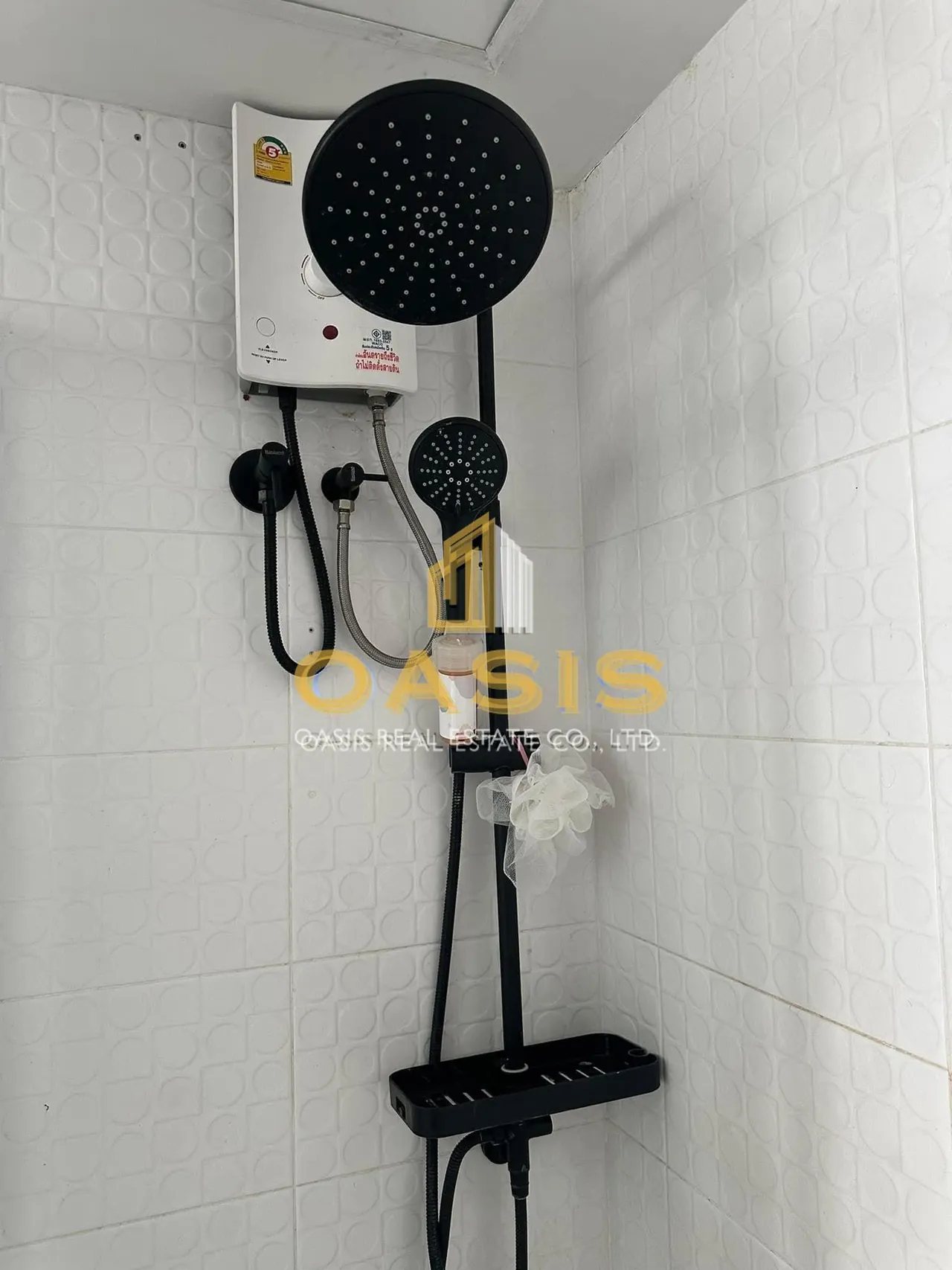 Ratchada City 18(2) – Elegant Corner Condo for Rent & Sale