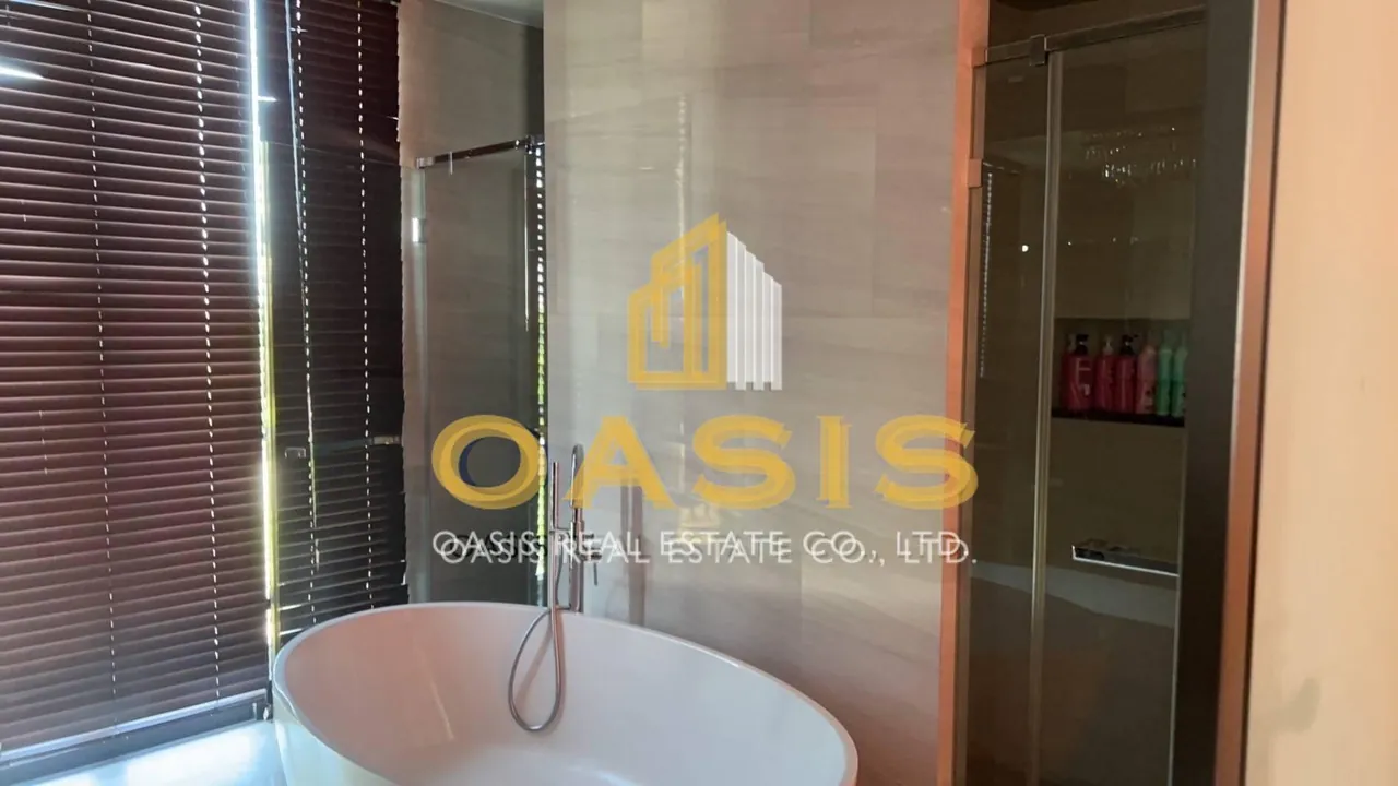 Vana Residence Krungthep Kreetha – Luxury Show Home For Sale