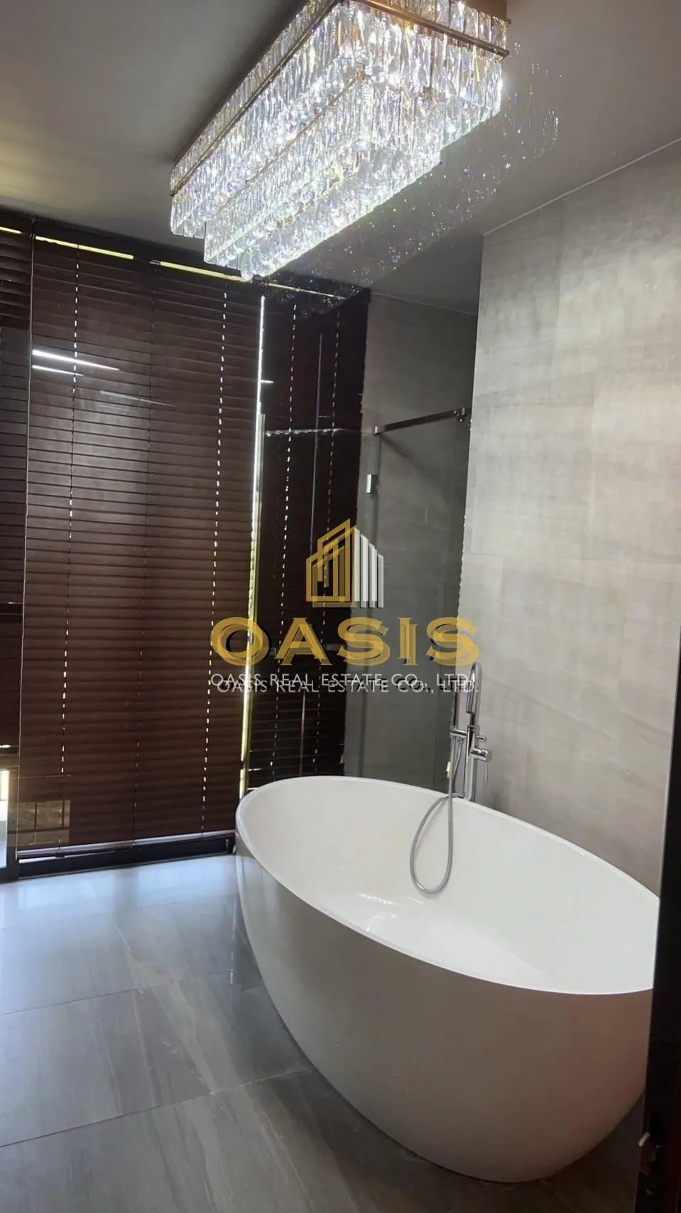 Vana Residence Krungthep Kreetha – Luxury Show Home For Sale