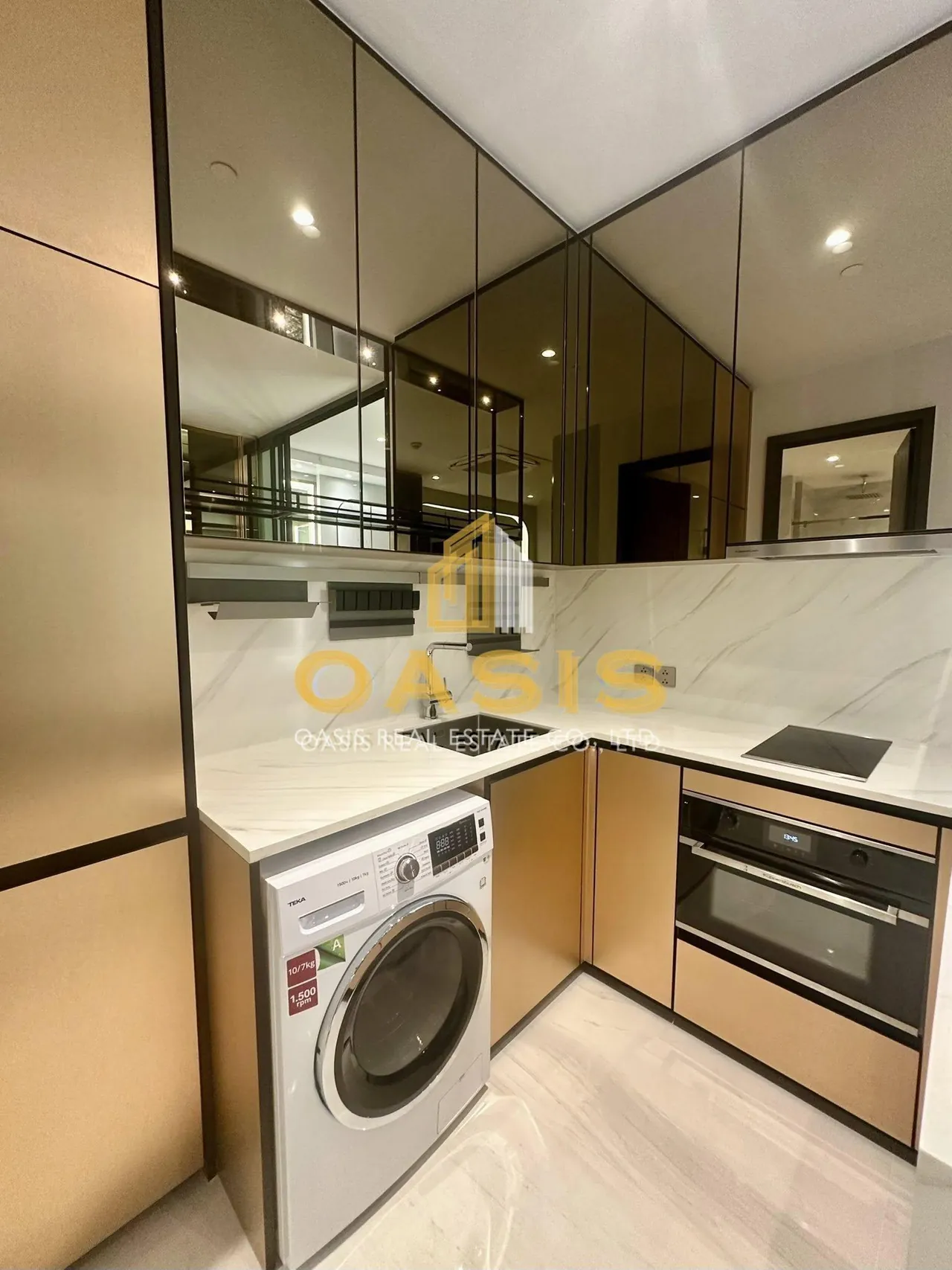 New Luxury Unit at Supalai Icon Sathorn for Rent