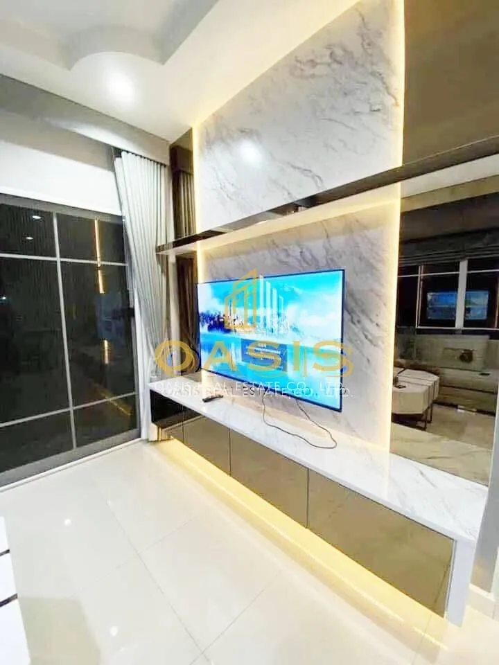 Grandio Ramintra–Wongwaen – Exclusive Corner Home for Rent
