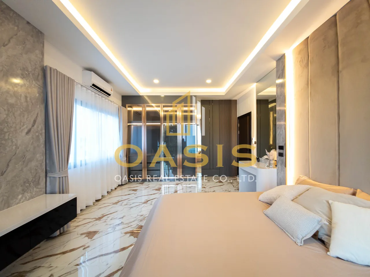 A beautifully renovated 2-storey home for Sale