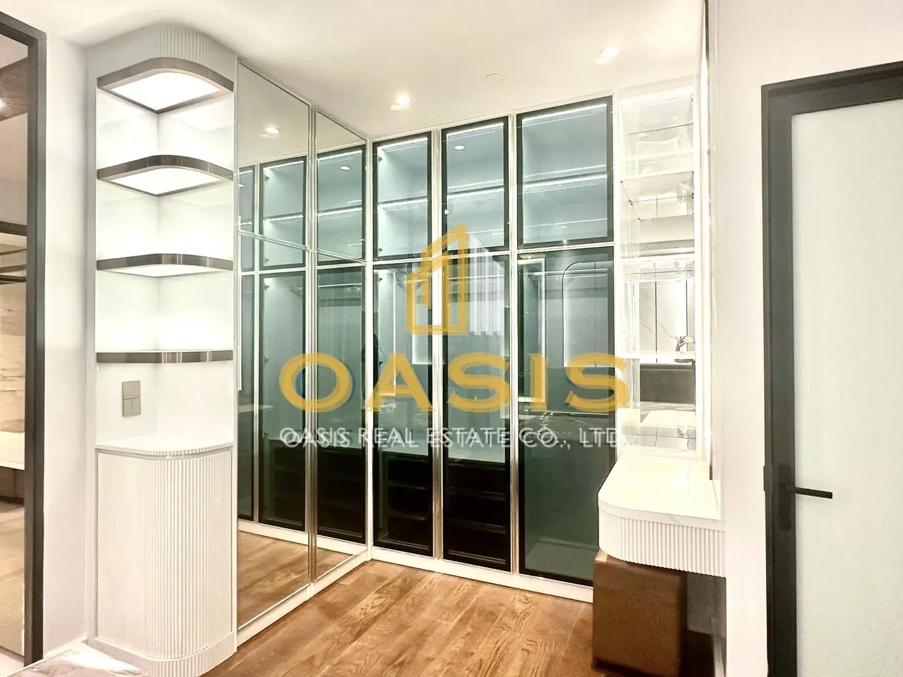 New Luxury Unit at Supalai Icon Sathorn for Rent