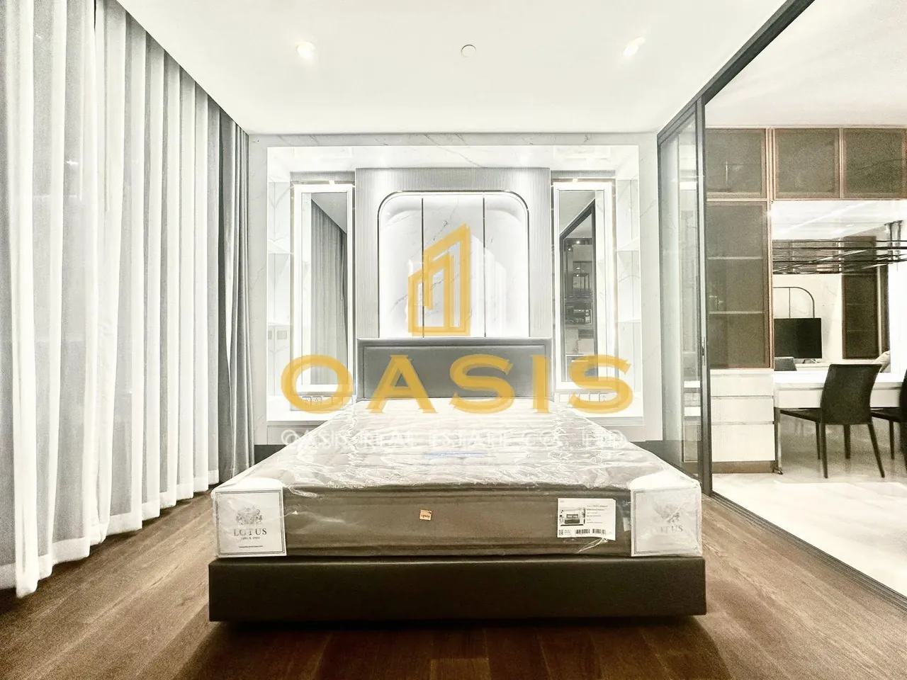New Luxury Unit at Supalai Icon Sathorn for Rent