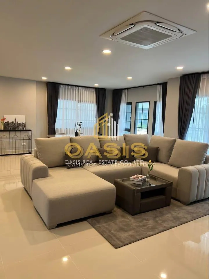 Centro Bangna - For Rent