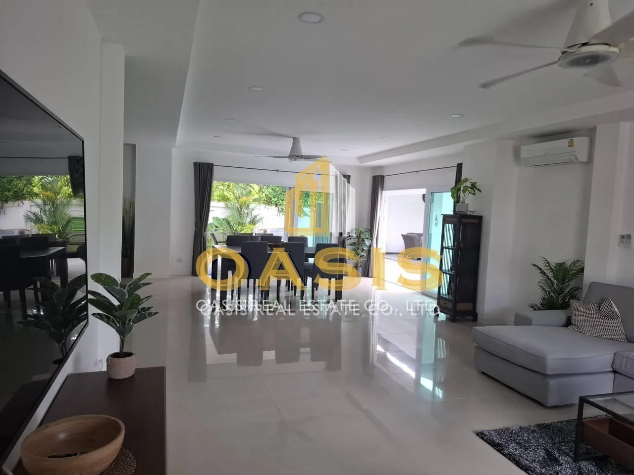 Siam Gardens Pool Villa Lake Mabprachan for rent