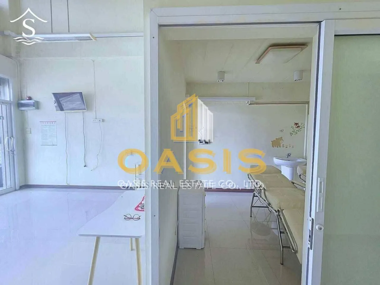 Commercial Building for Sale Bangsaen