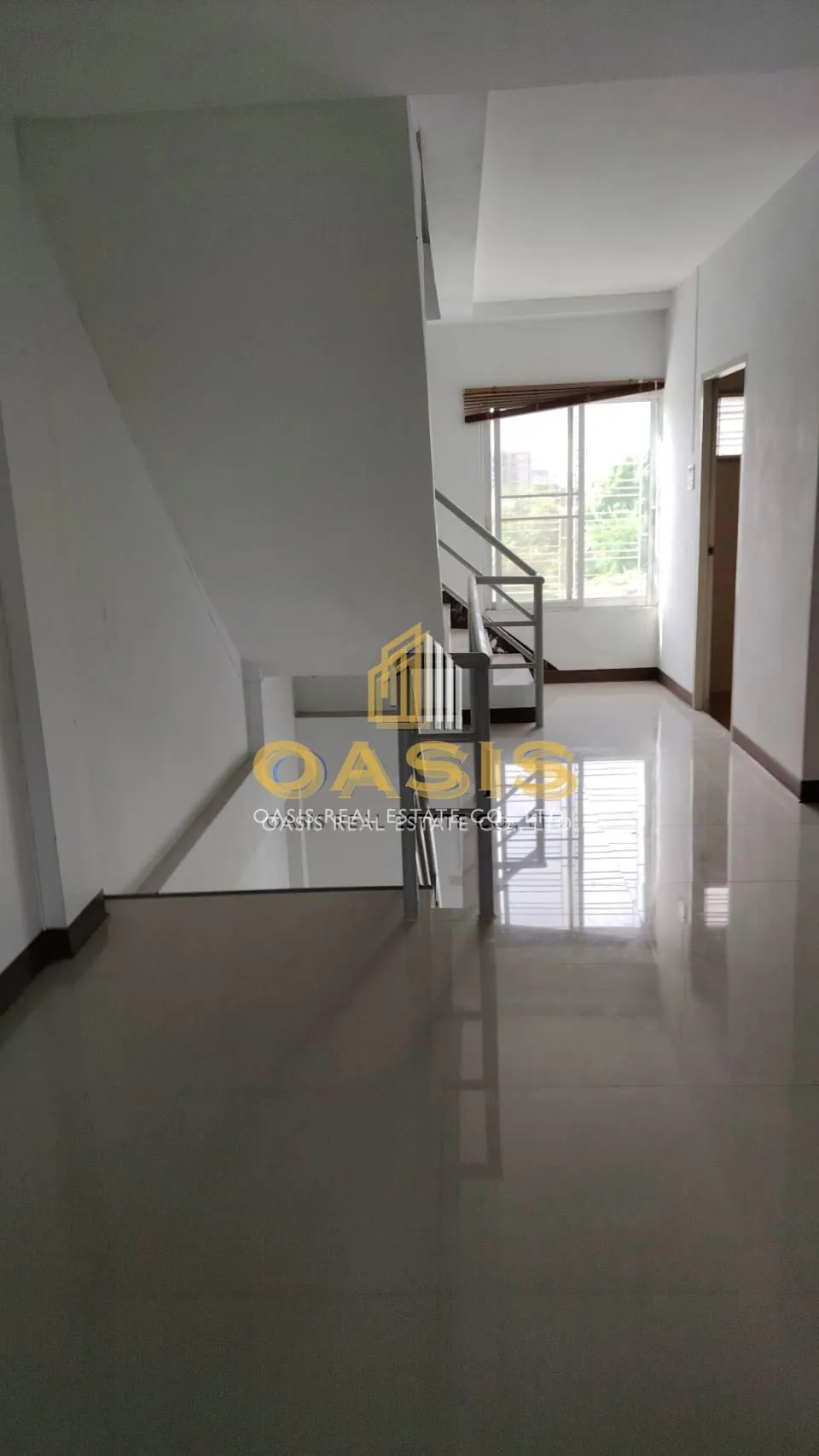 Commercial Building for Sale Bangsaen