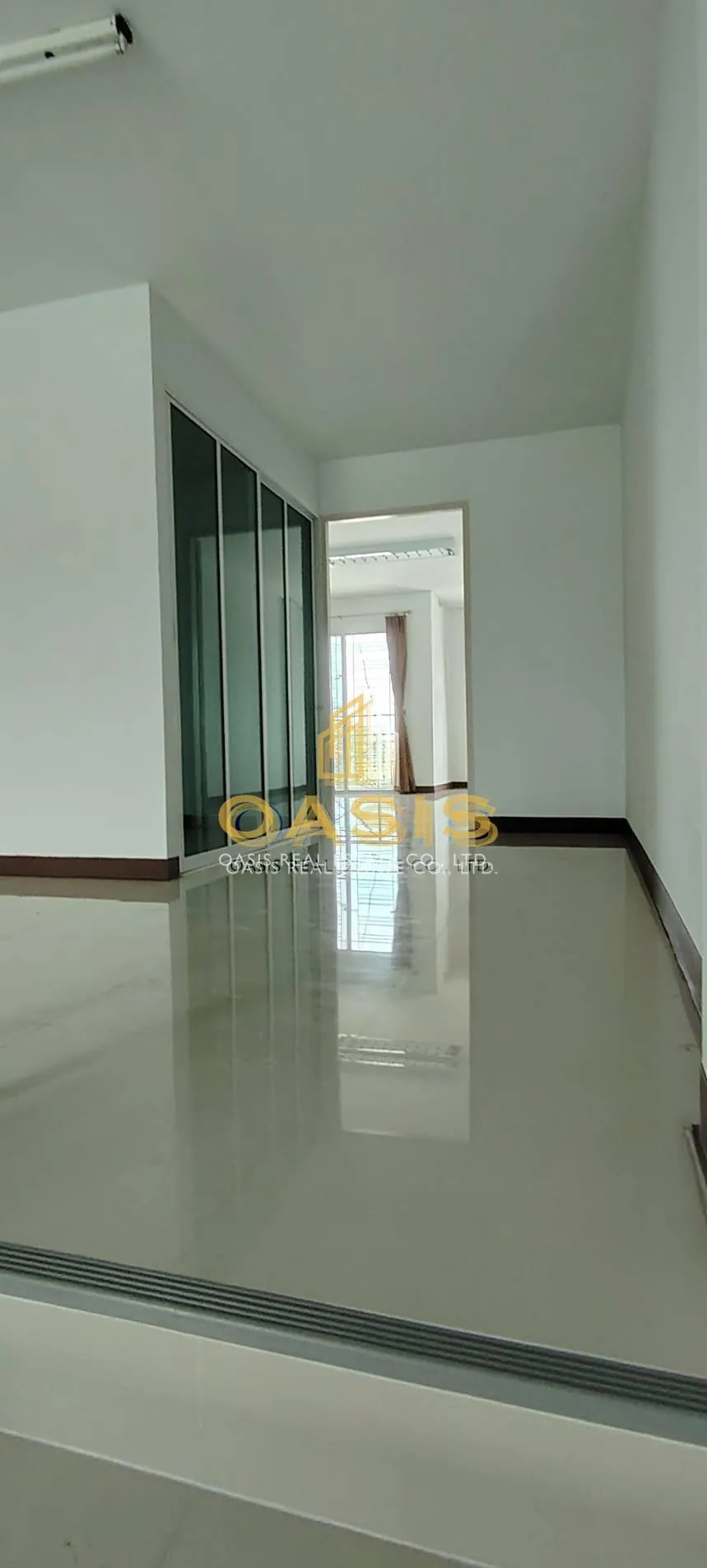 Commercial Building for Sale Bangsaen