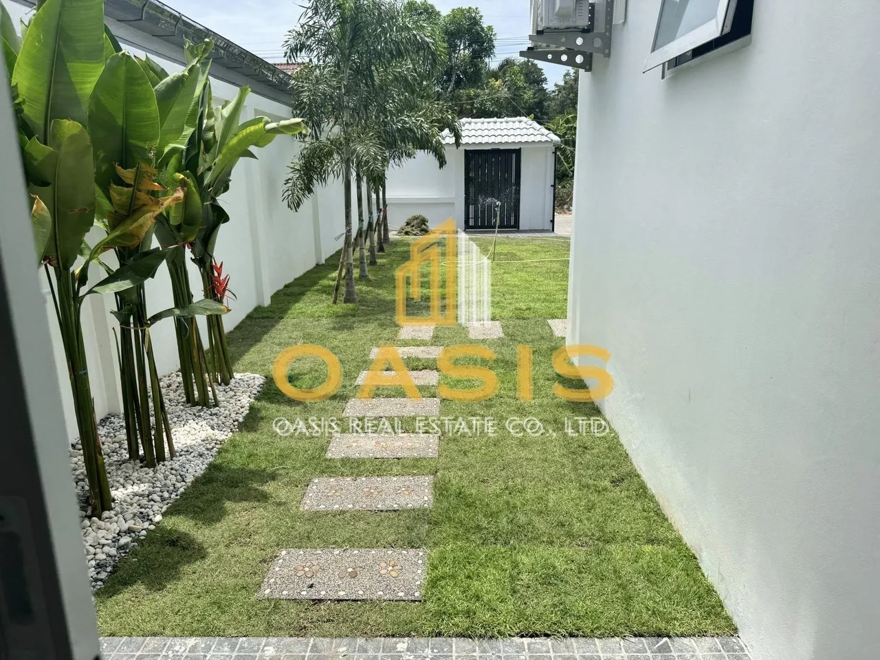 Modern house design with private pool for sale