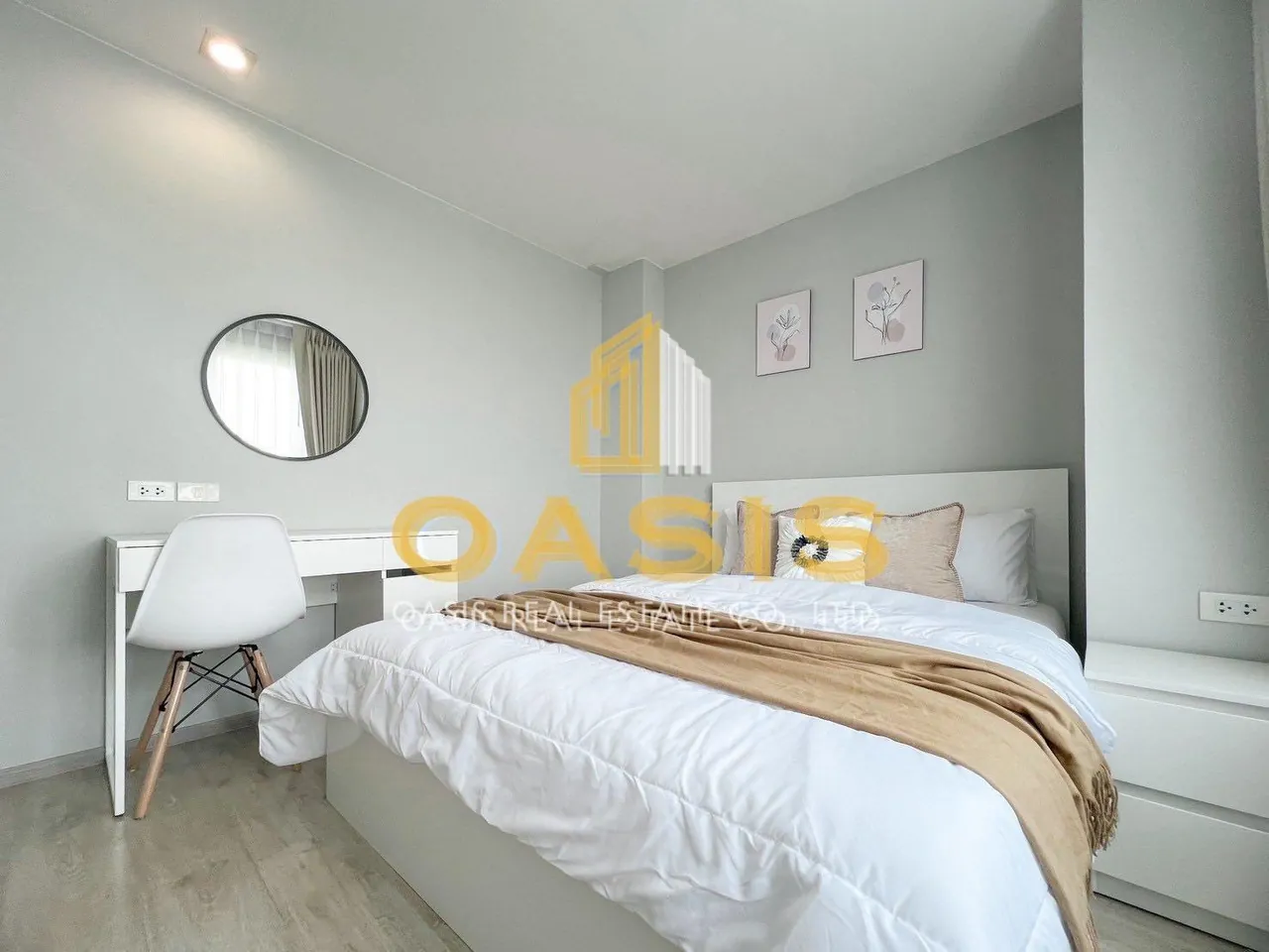 Rich Park @ Chao Phraya – Elegant High-Rise Living by the River For Rent