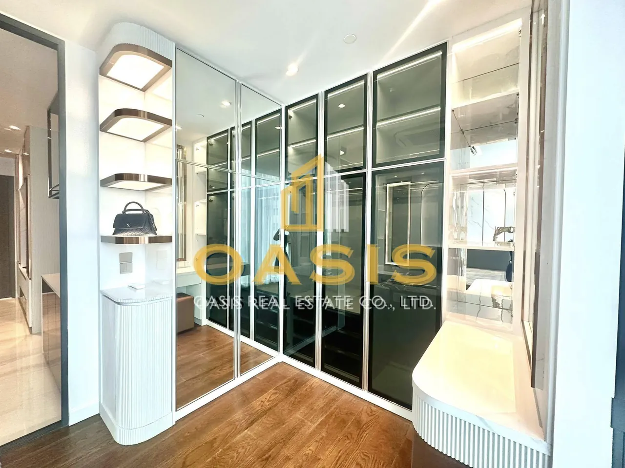New Luxury Unit at Supalai Icon Sathorn for Rent