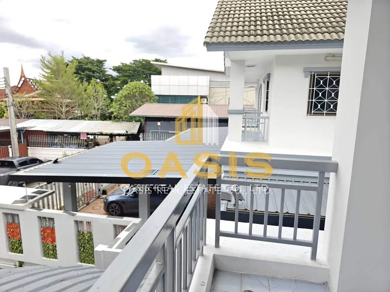  5-Storey Commercial Building Soi.Ratchadaphisek 22 – For Rent & Sale
