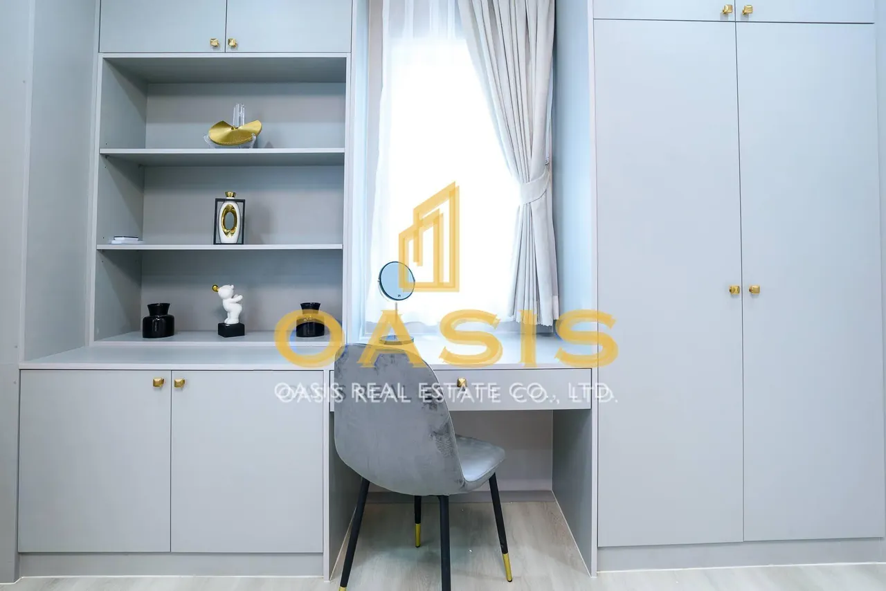 Baan Rim Hat House  Modern 4-Bedroom Pool Villa for Sale