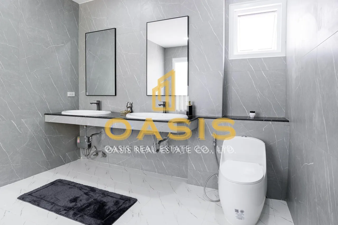 Baan Rim Hat House  Modern 4-Bedroom Pool Villa for Sale