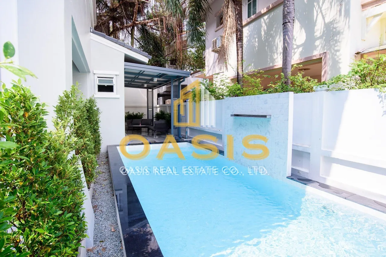 Baan Rim Hat House Modern 4-Bedroom Pool Villa for Sale