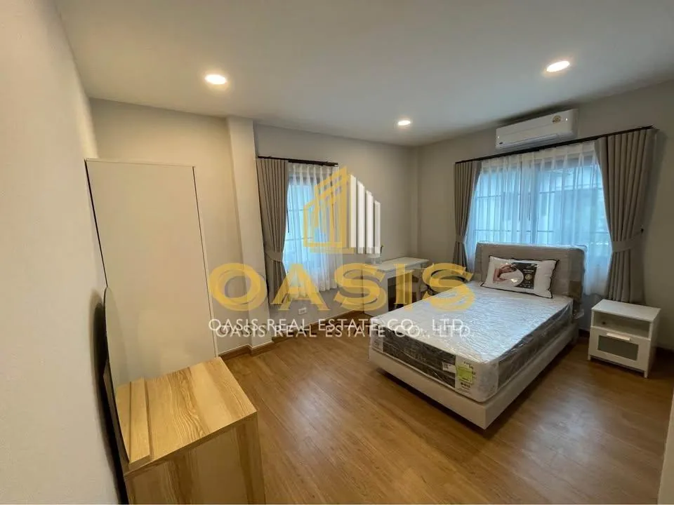 Centro Bangna - For Rent