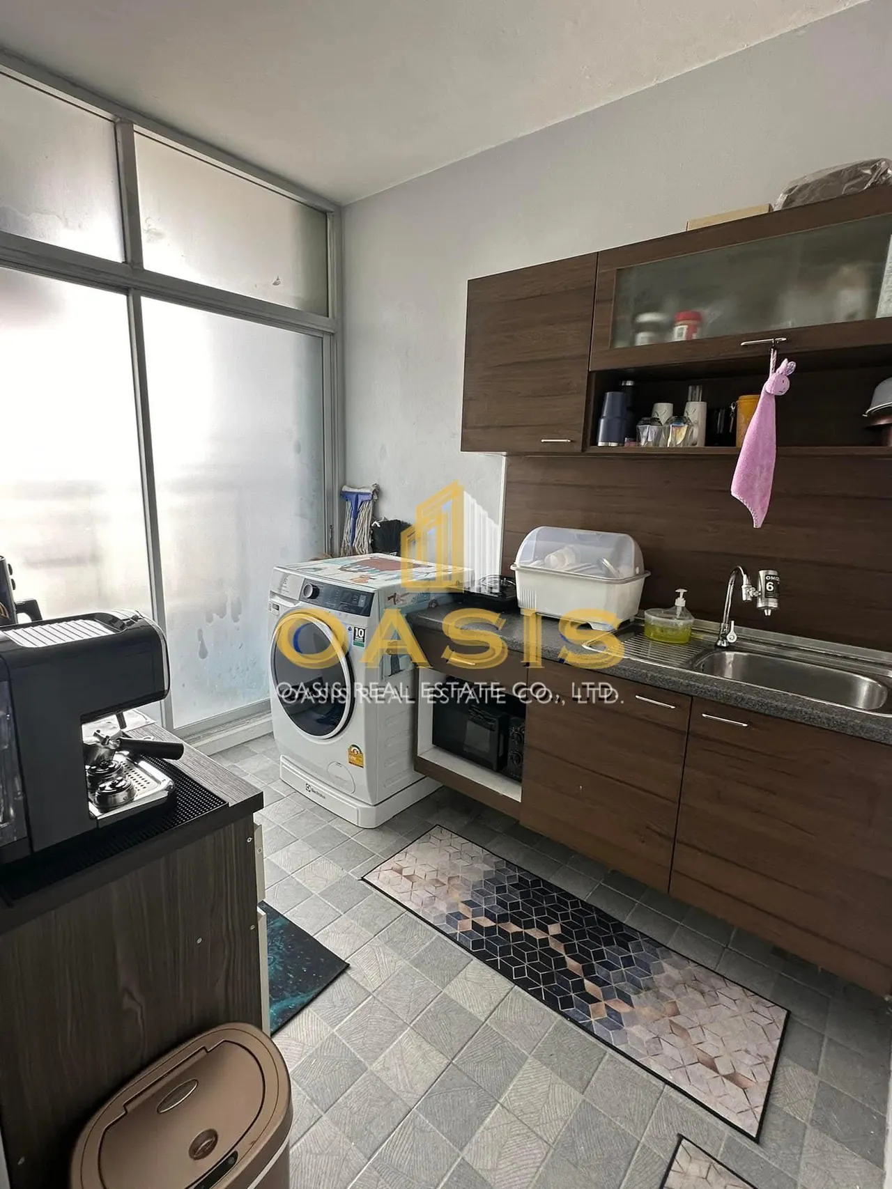 Ratchada City 18(2) – Elegant Corner Condo for Rent & Sale