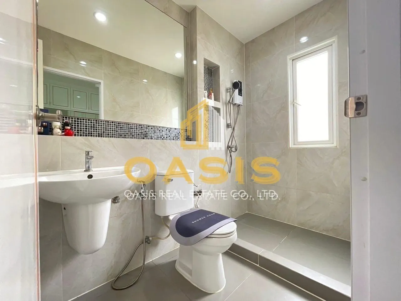 Grandio Ramintra–Wongwaen – Exclusive Corner Home for Rent