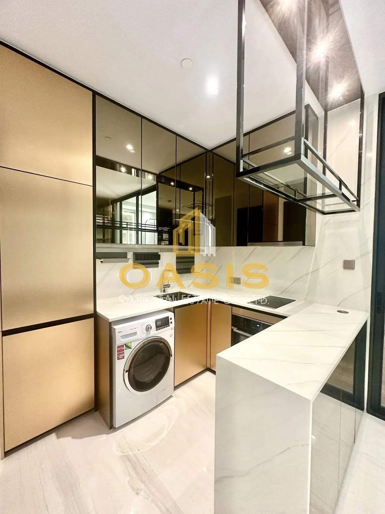 New Luxury Unit at Supalai Icon Sathorn for Rent