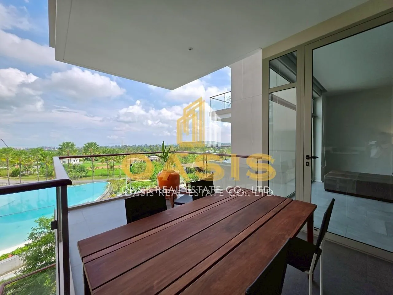 Luxury Duplex-Style Condo in Bangsaray Heights 3 Bedrooms For Sale or Rent