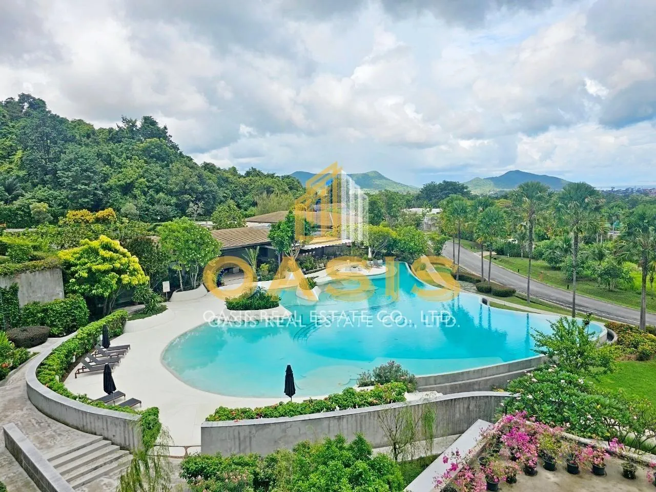Bangsaray Heights Condominium Large 1-Bedroom for Sale