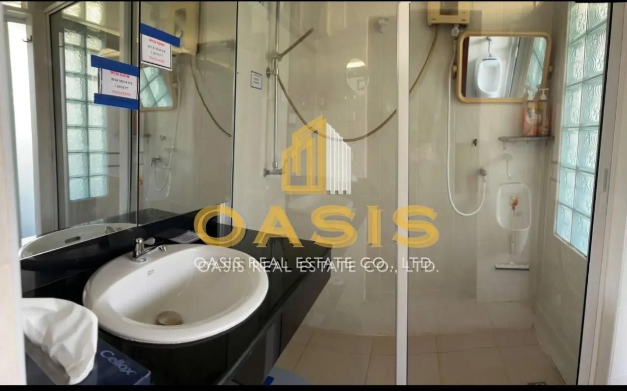 Spacious 1-Bedroom Condo in Central Pattaya for sale