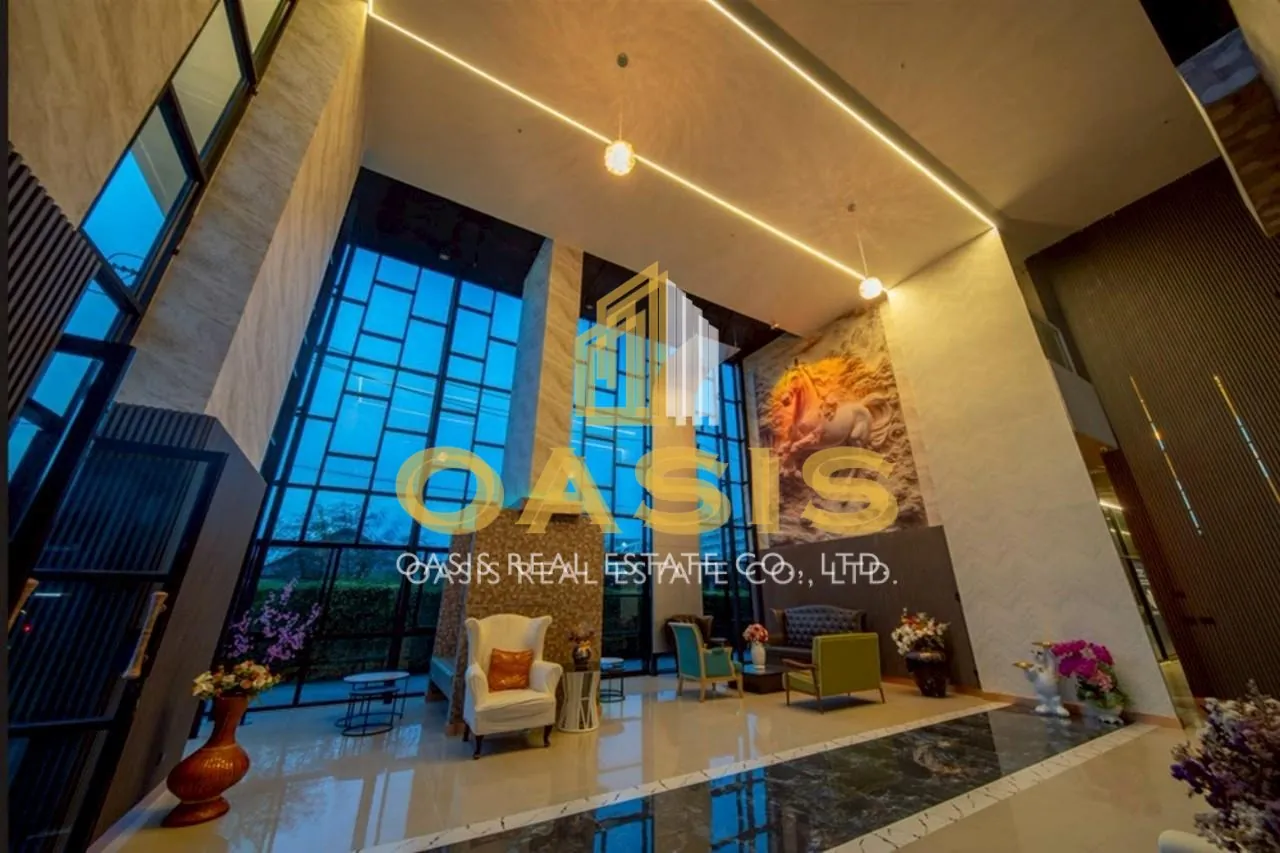 The Twin Tower Jomtien Beach, Pattaya High Floor Condo for Sale