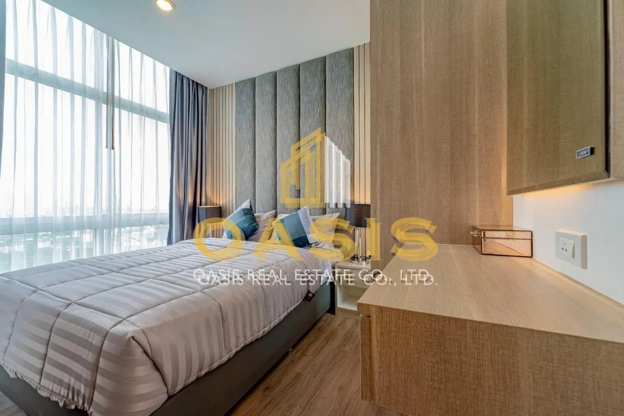 The Twin Tower Jomtien Beach, Pattaya High Floor Condo for Sale