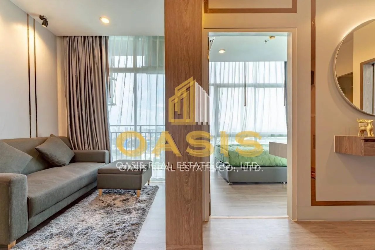 The Twin Tower Jomtien Beach, Pattaya High Floor Condo for Sale